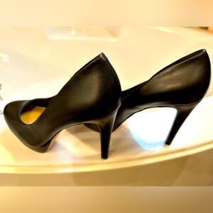 Beautiful Jessica Simpson’s Platforms